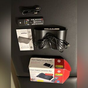 General Electric GE Smart Digital Converter Box 23333 w/ Remote Manual